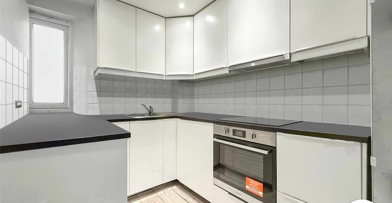 Flat Kirkdale in Greater London