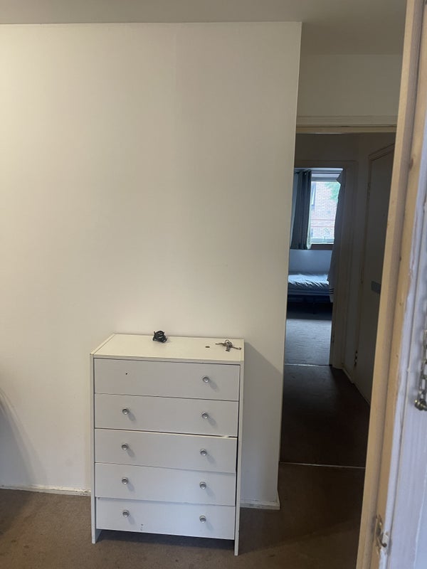 Room Shamrock Street in Glasgow