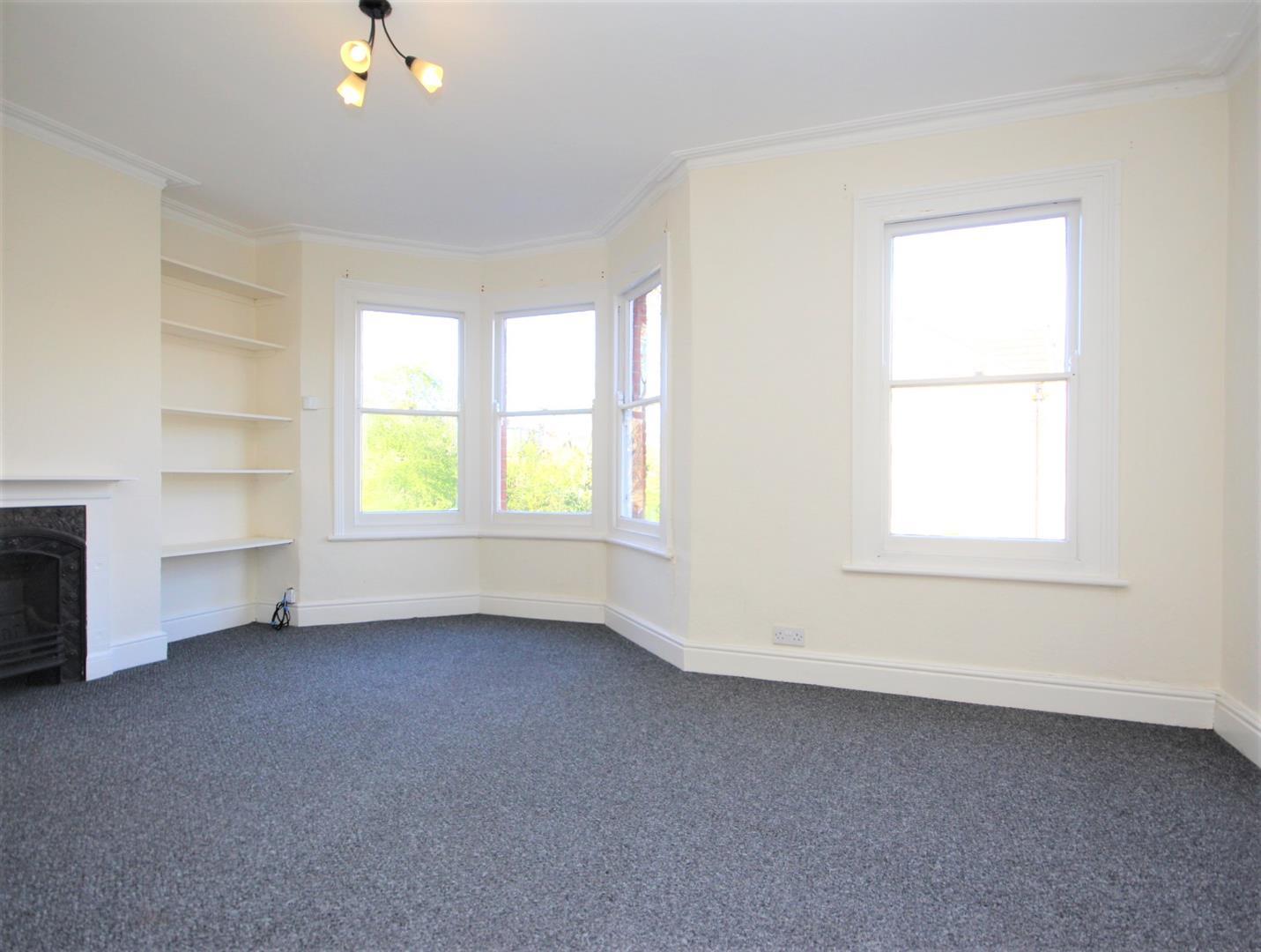 Flat Edward Road in Greater London