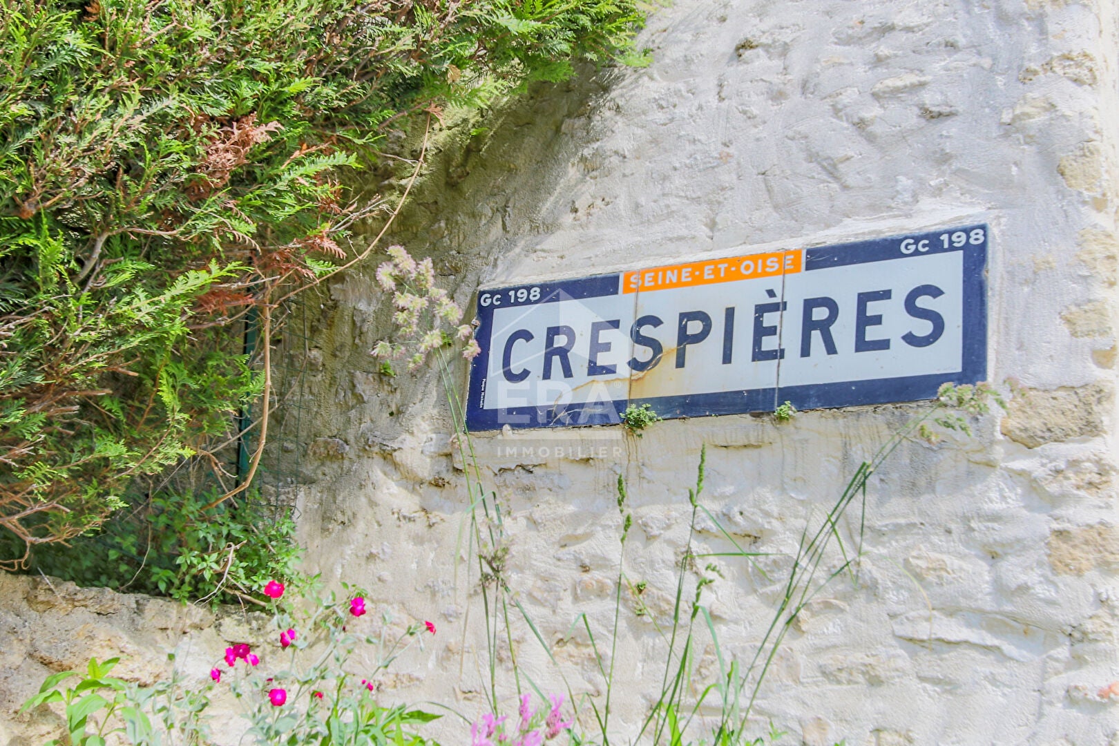 Appartement Impasse des Bénédictines à Crespières