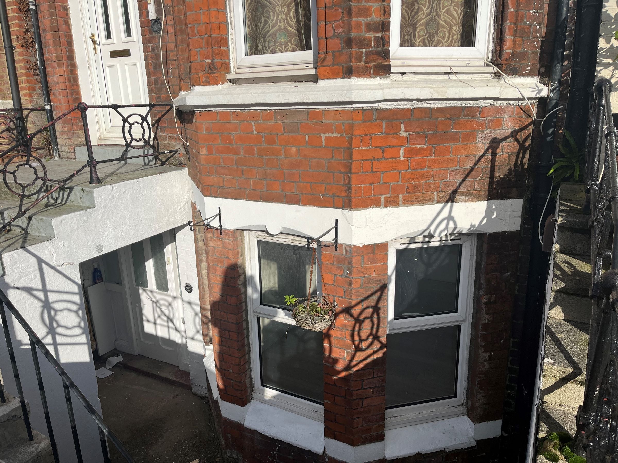 Flat Folkestone Road in Dover