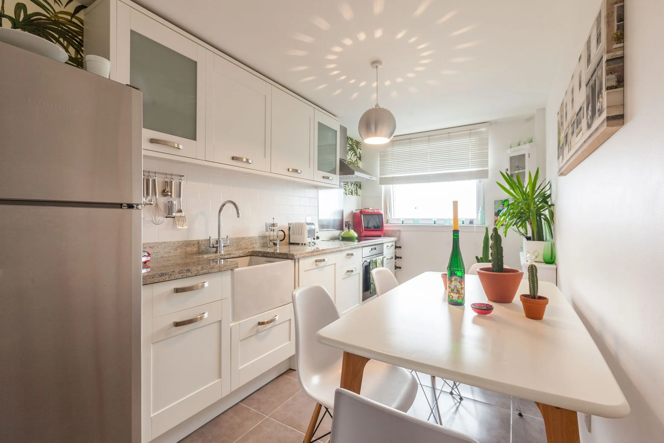 Flat Watney Market in Greater London