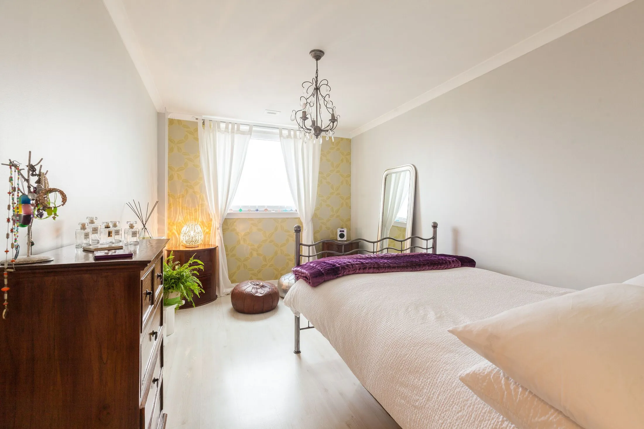 Flat Watney Market in Greater London