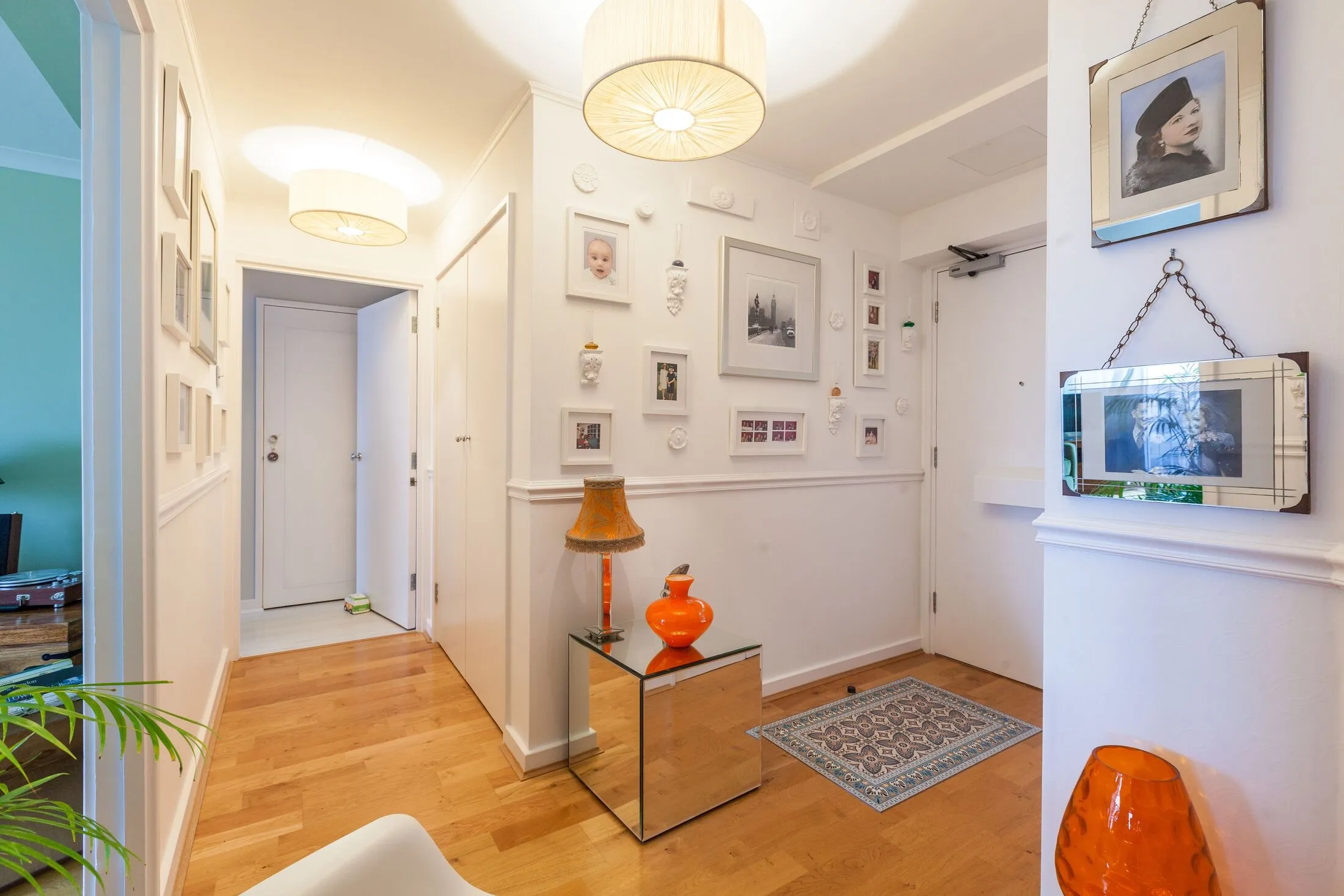 Flat Watney Market in Greater London