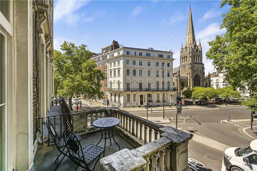 Flat Sussex Gardens in City of Westminster