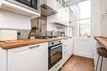 Flat Barnard Mews in Greater London
