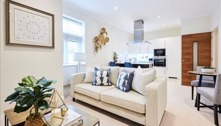 Flat Rainville Road in Greater London