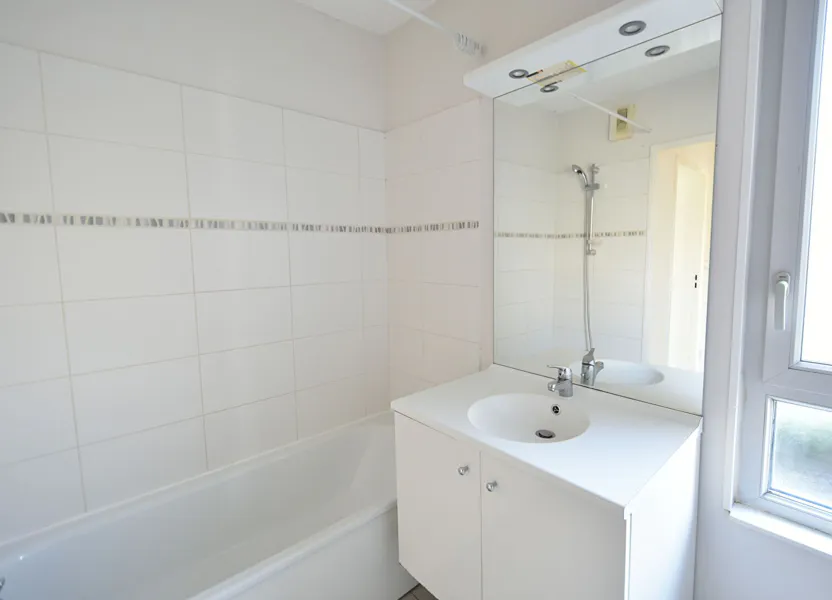 Appartement Rue Pierre Sémard à Oullins-Pierre-Bénite