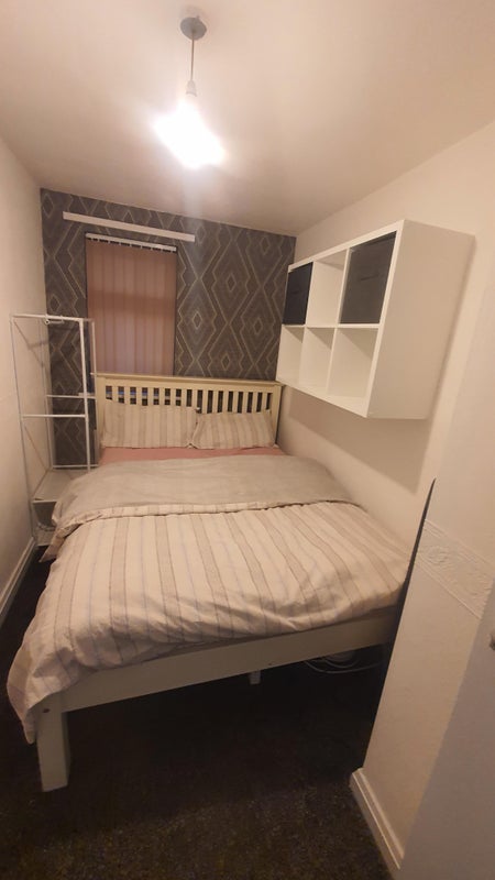 Room Egerton Street in Royton