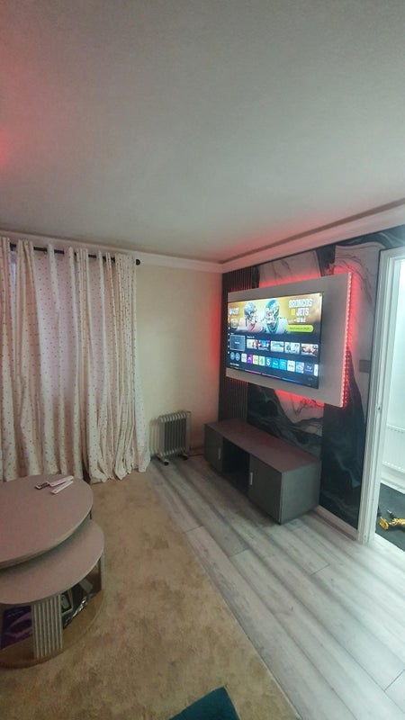 Room Egerton Street in Royton