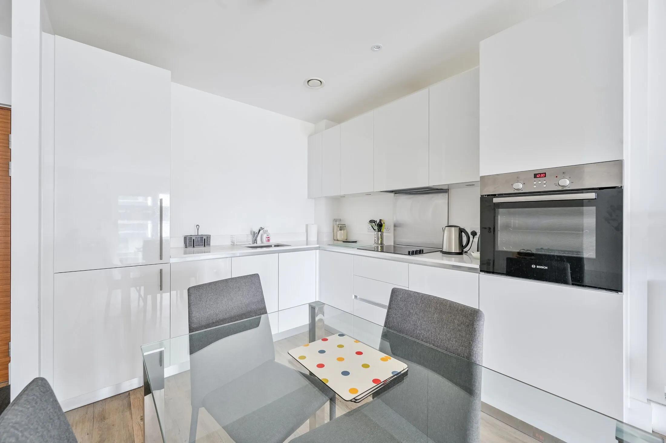 Flat Wrottesley Road in Greater London