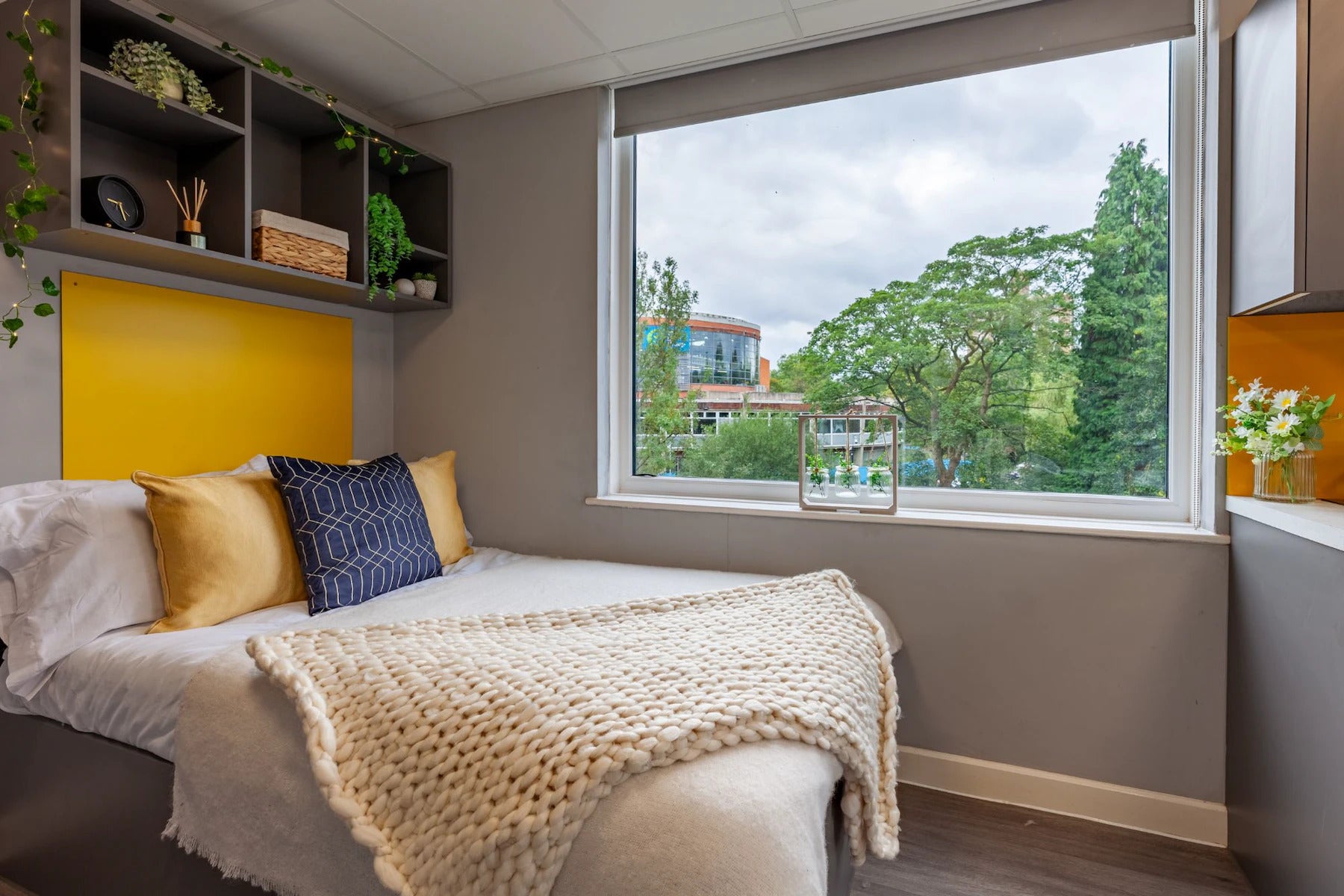 Room Cromwell Range in Manchester