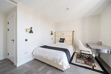 Flat Merino Gardens in Greater London
