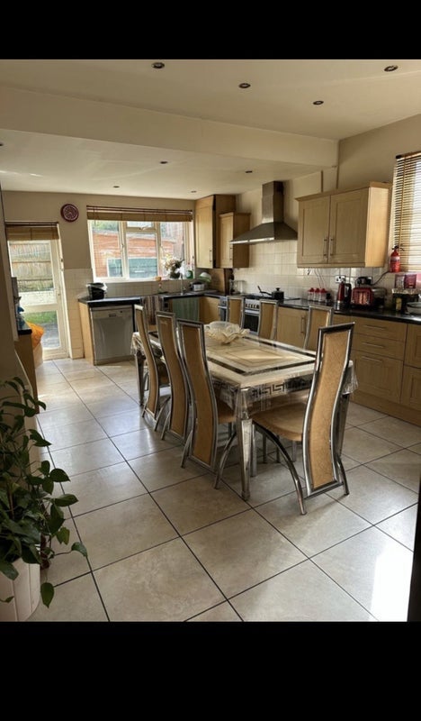 Room Addiscombe Road in Greater London