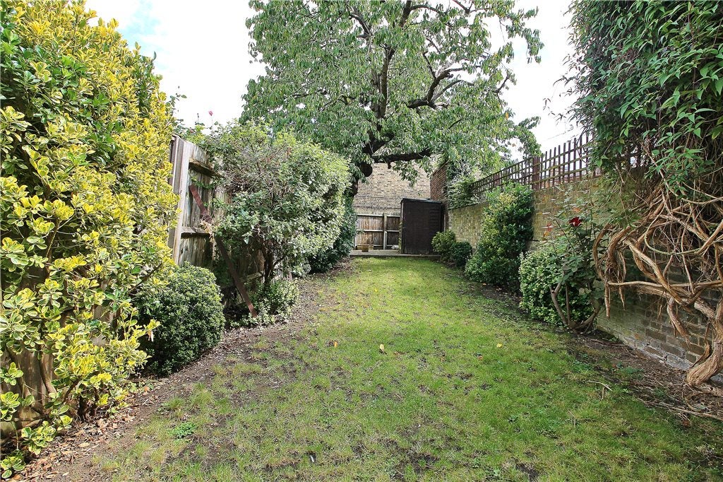 House Montgomery Road in Greater London