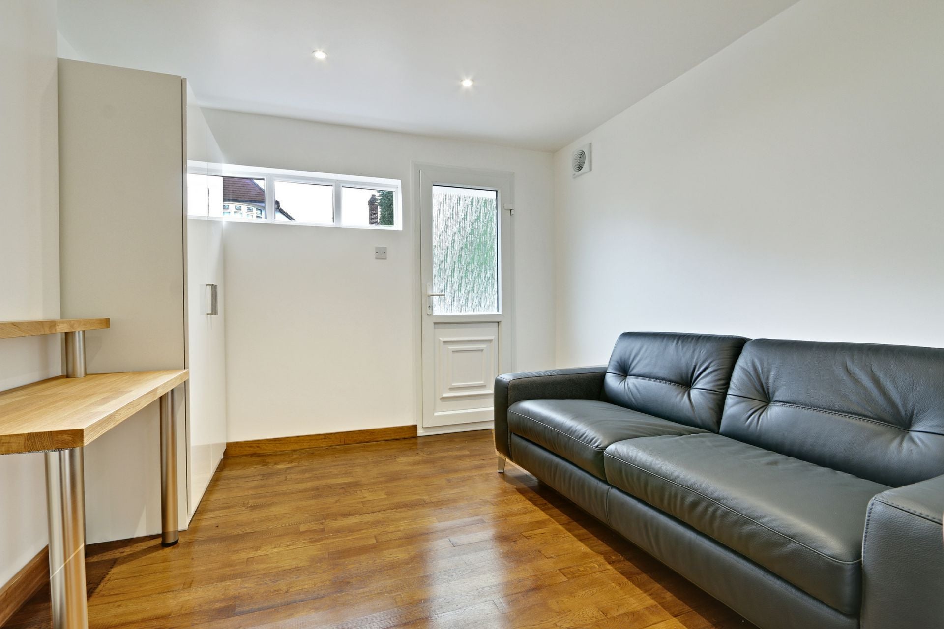 Flat Heddon Road in London