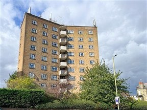Flat Finchley Road in Greater London