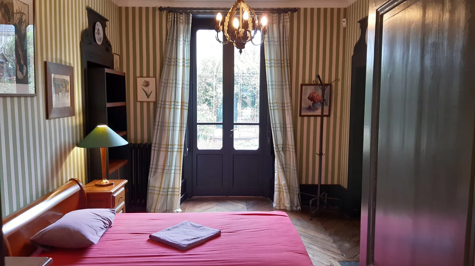 Room Rue Eugène Briais in Melun