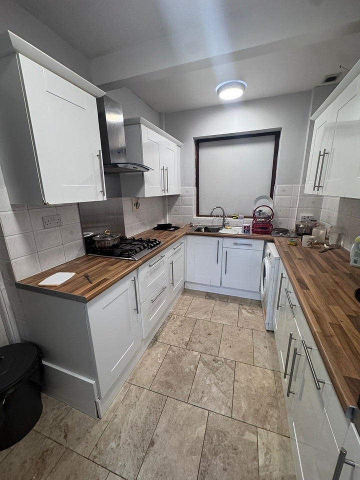 Room Ingram Road in Greater London