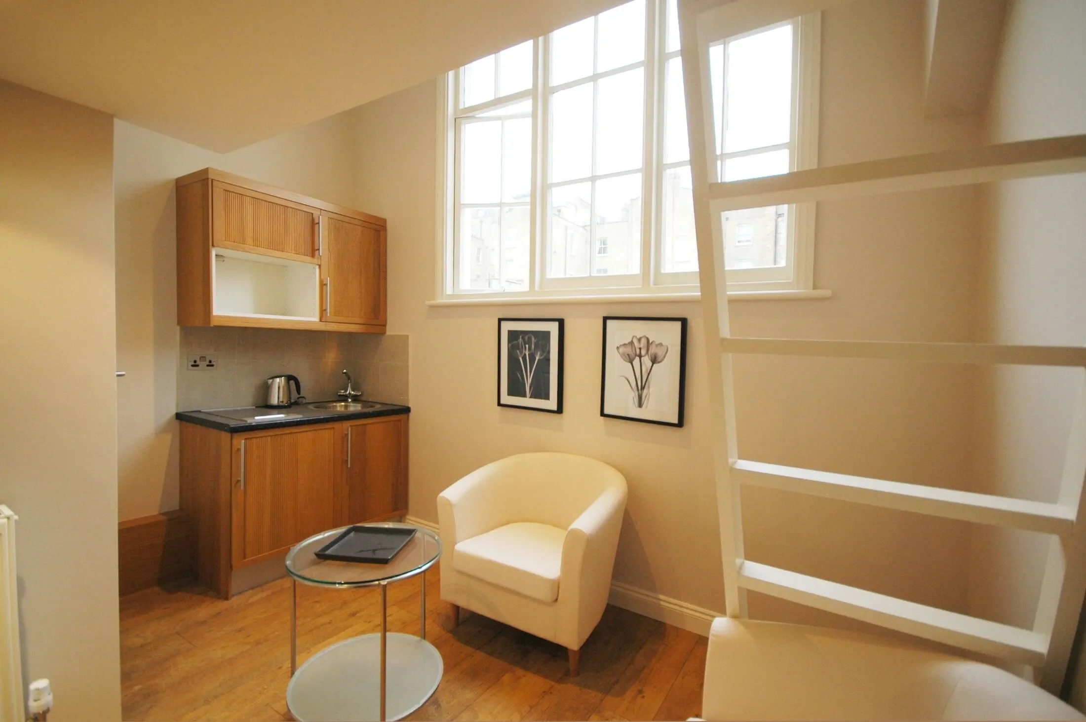 Flat Elvaston Place in Greater London