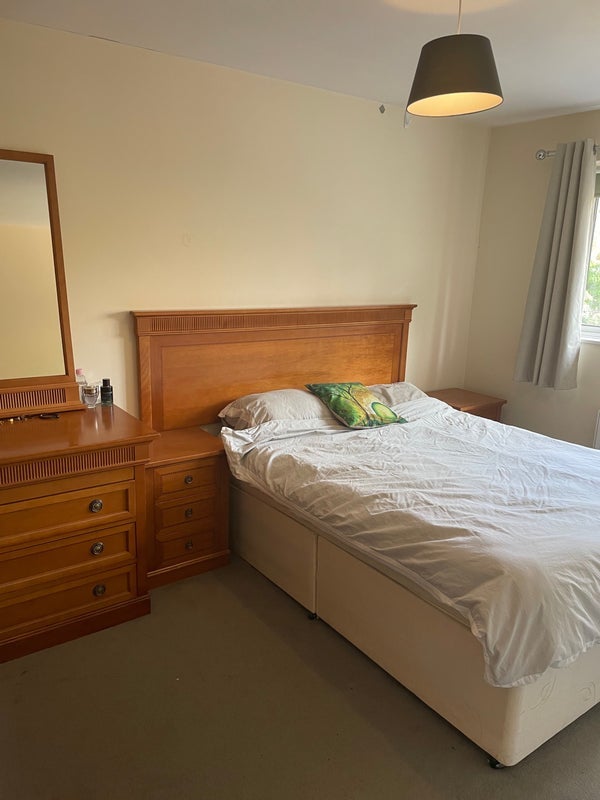 Room Colegrove Road in Greater London