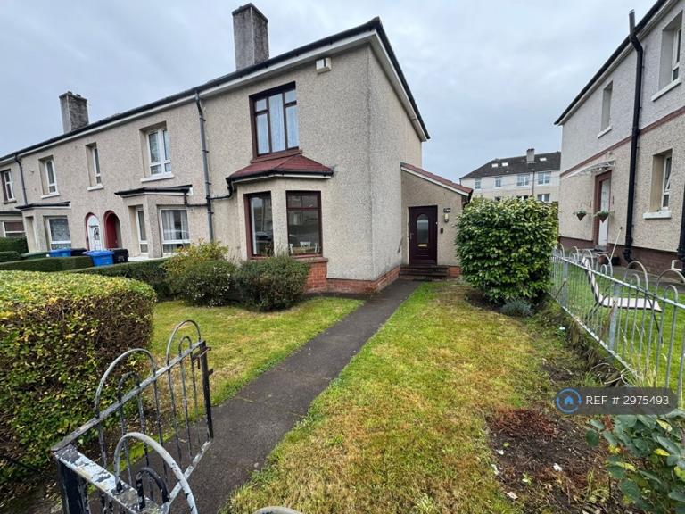 House Househillwood Road in Glasgow