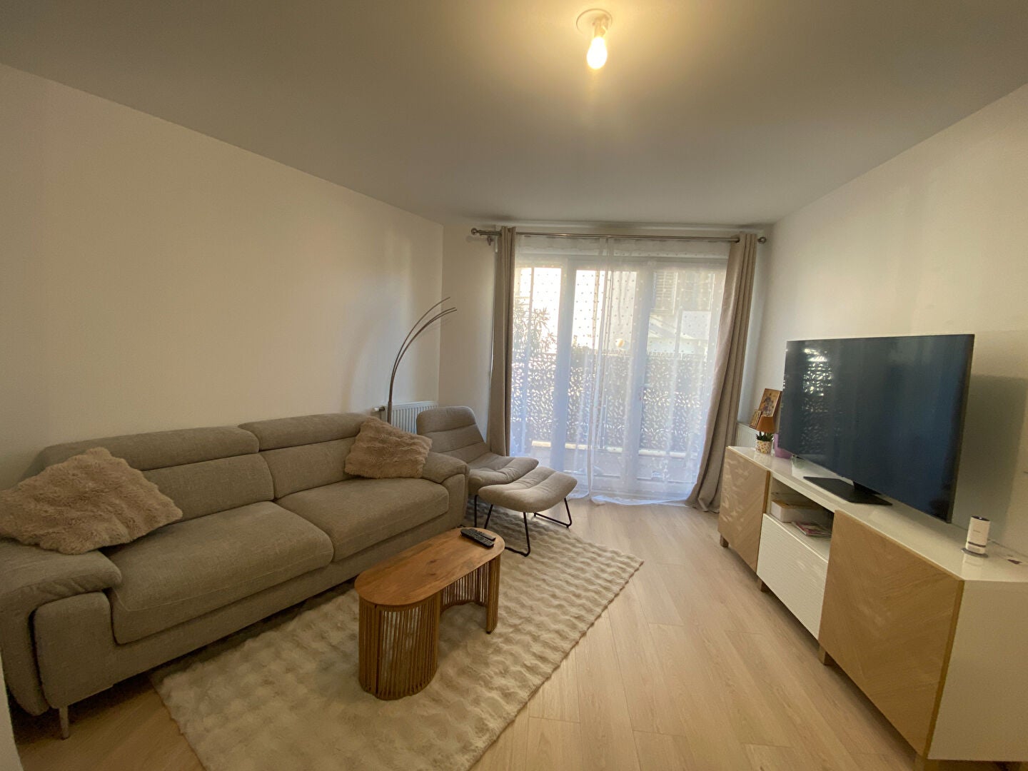 Flat Place Henri Deudon in Athis-Mons