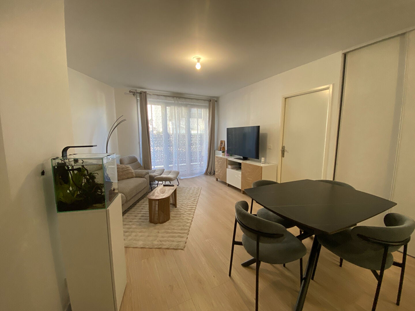 Flat Place Henri Deudon in Athis-Mons