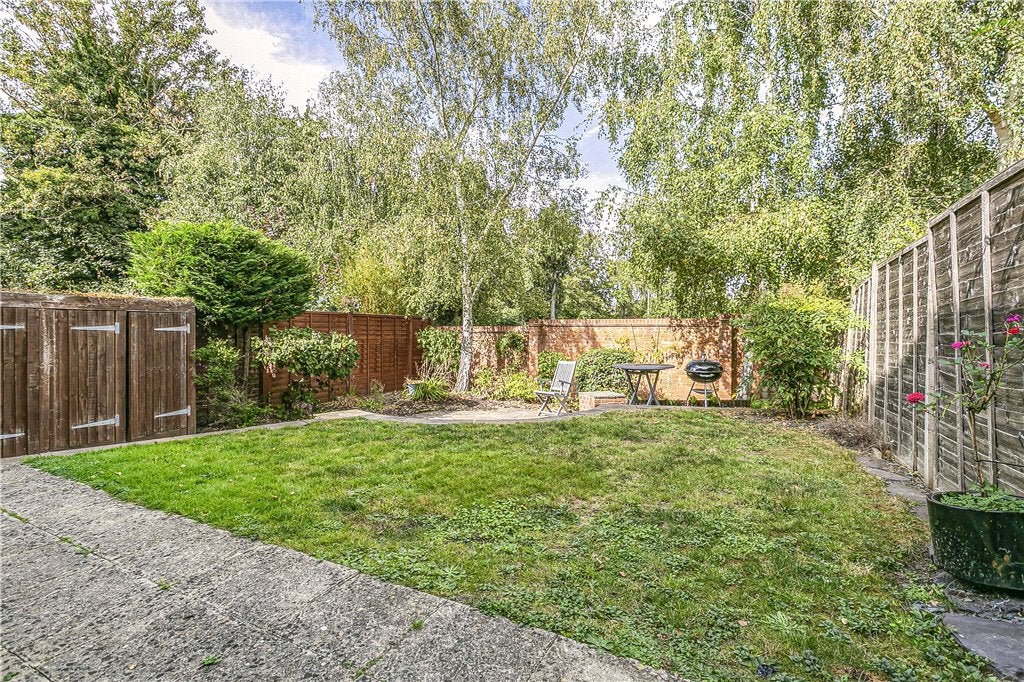 House Brackendale Close in Borough of Runnymede