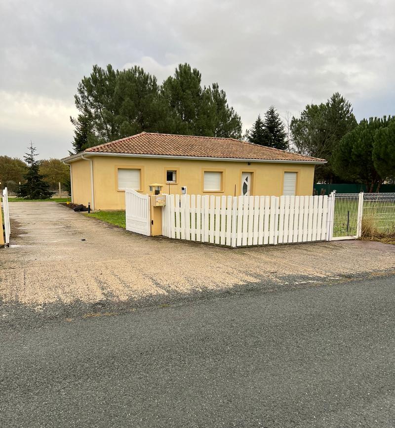 House Rue des Treilles in Libourne