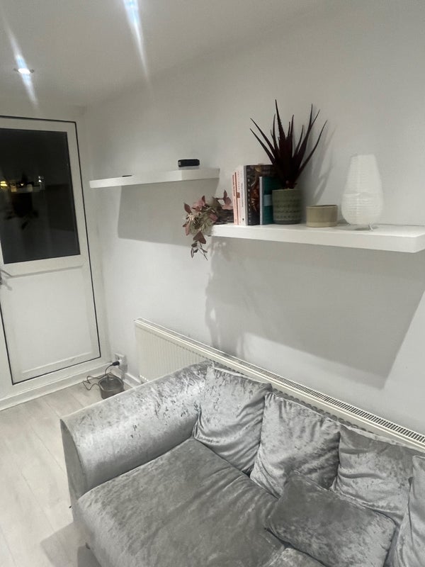 Room Twyford Street in Greater London