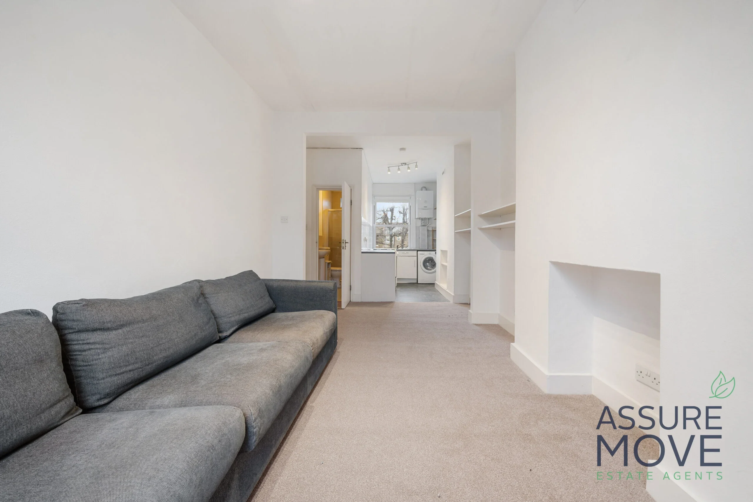 Flat Corinne Road in Greater London