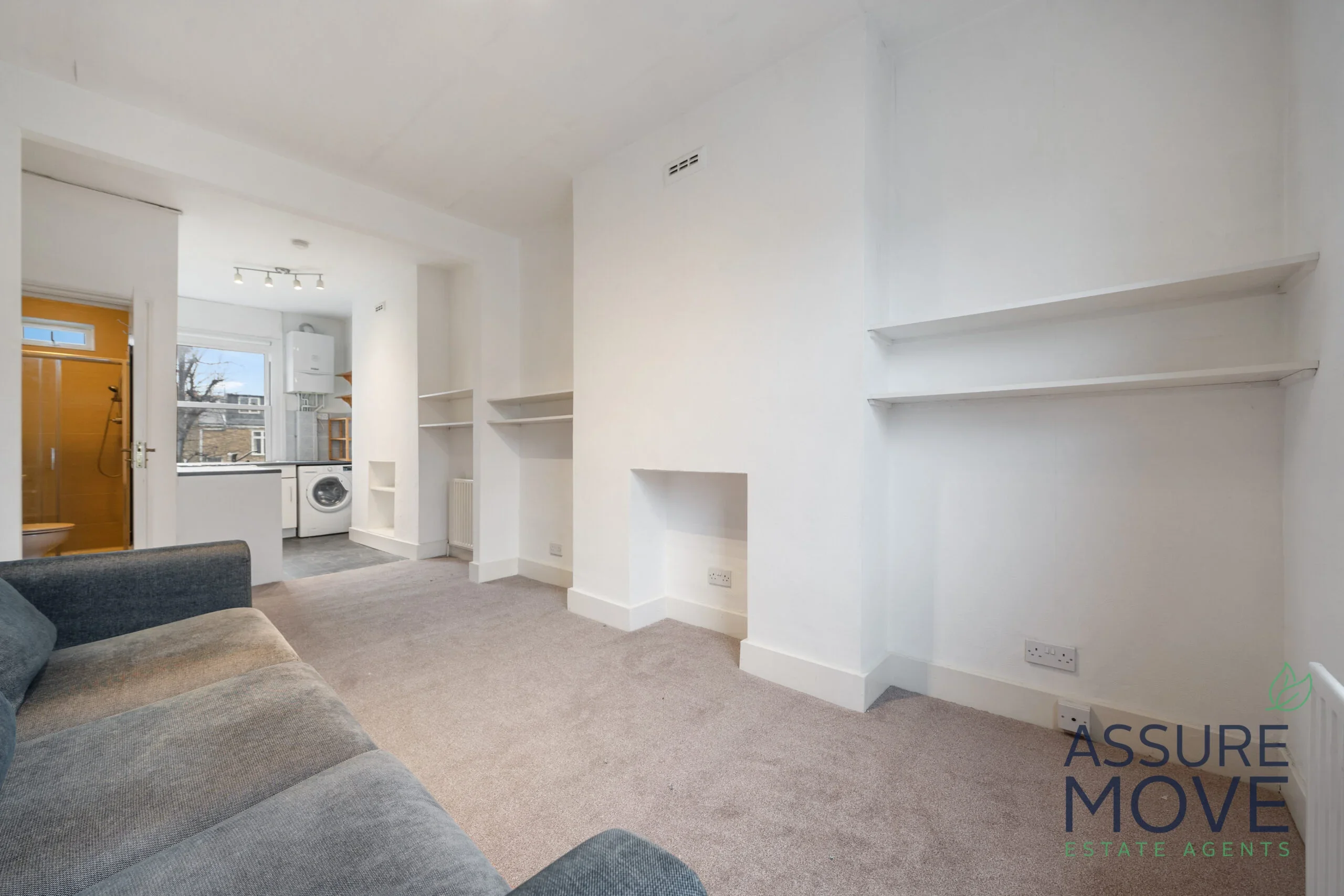 Flat Corinne Road in Greater London