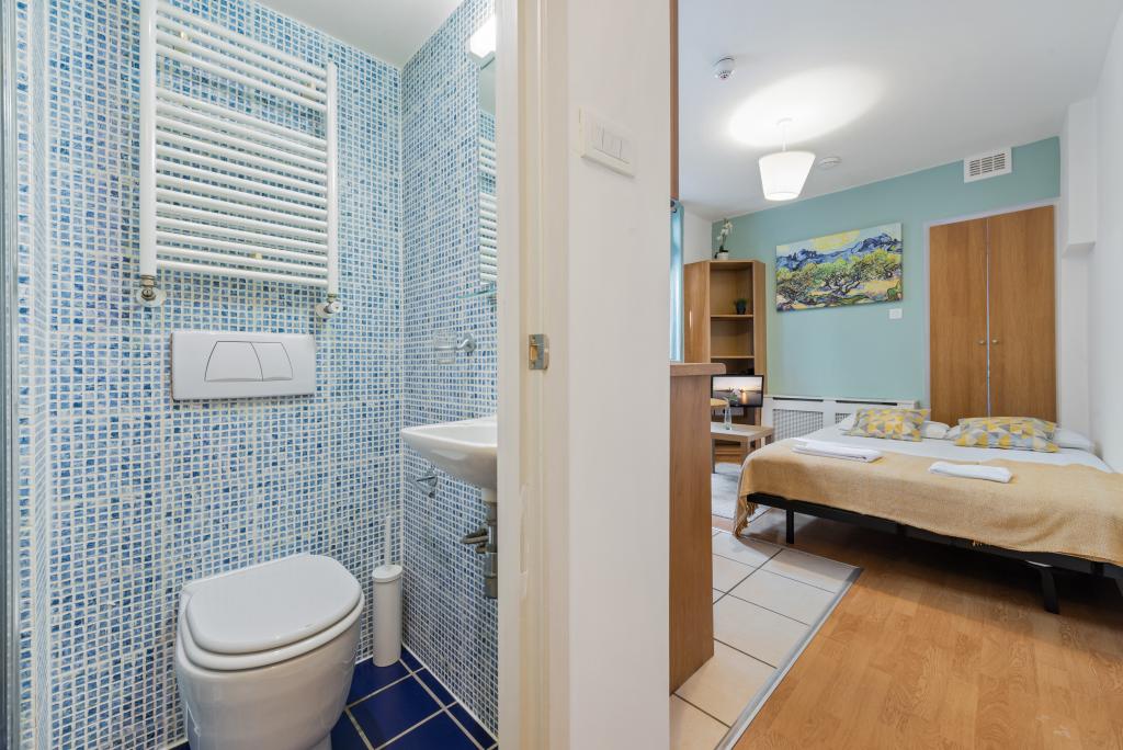 Room Fairholme Road in Greater London