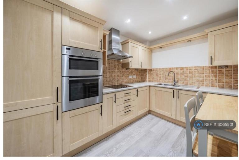 Flat Poplar Road in Metropolitan Borough of Solihull
