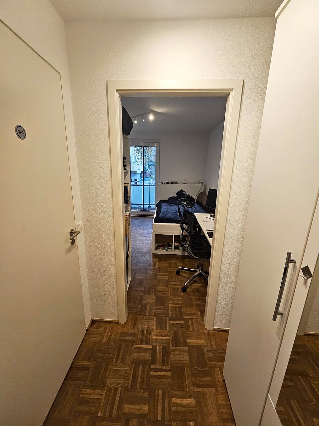 Zimmer Moselstraße in Köln
