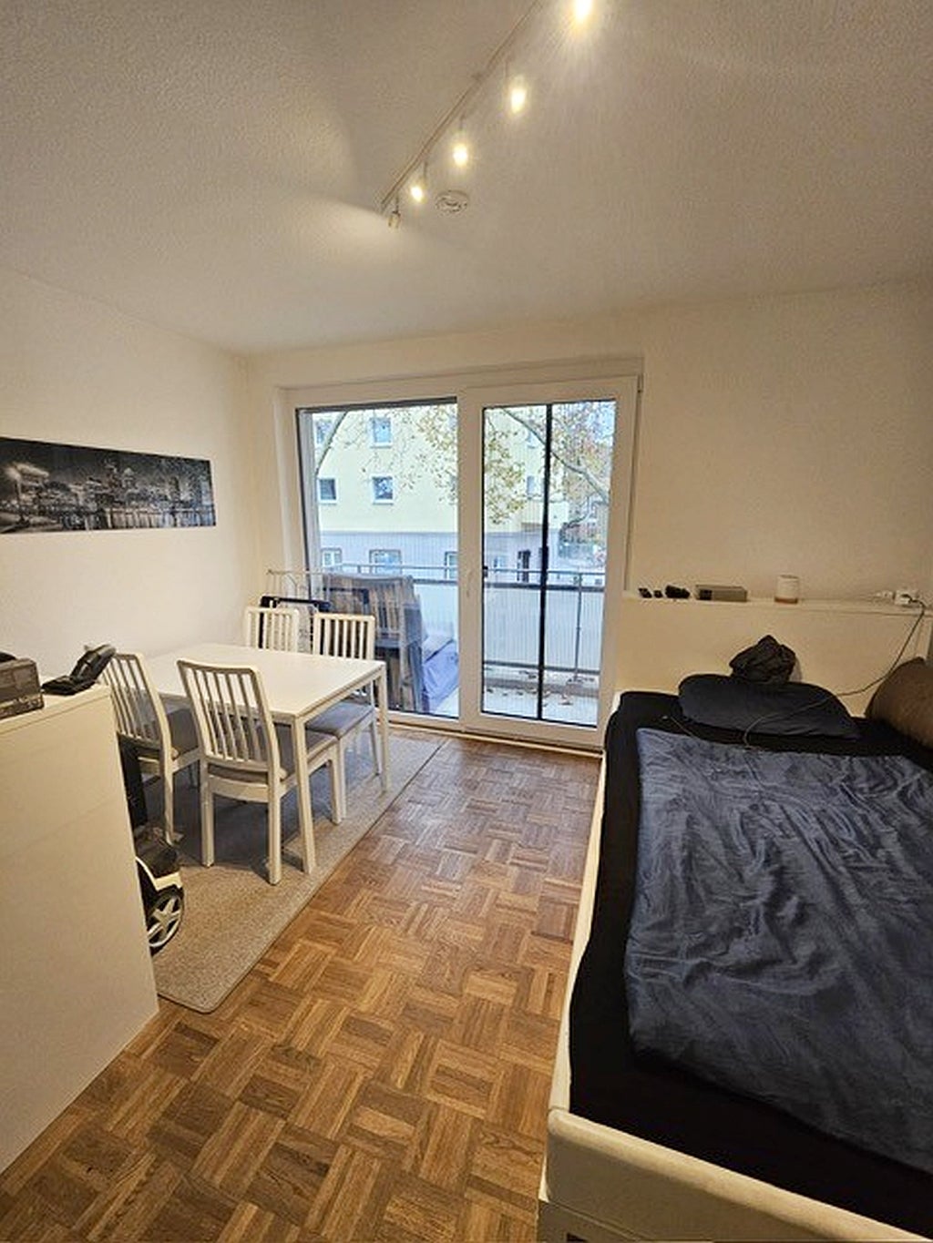 Zimmer Moselstraße in Köln