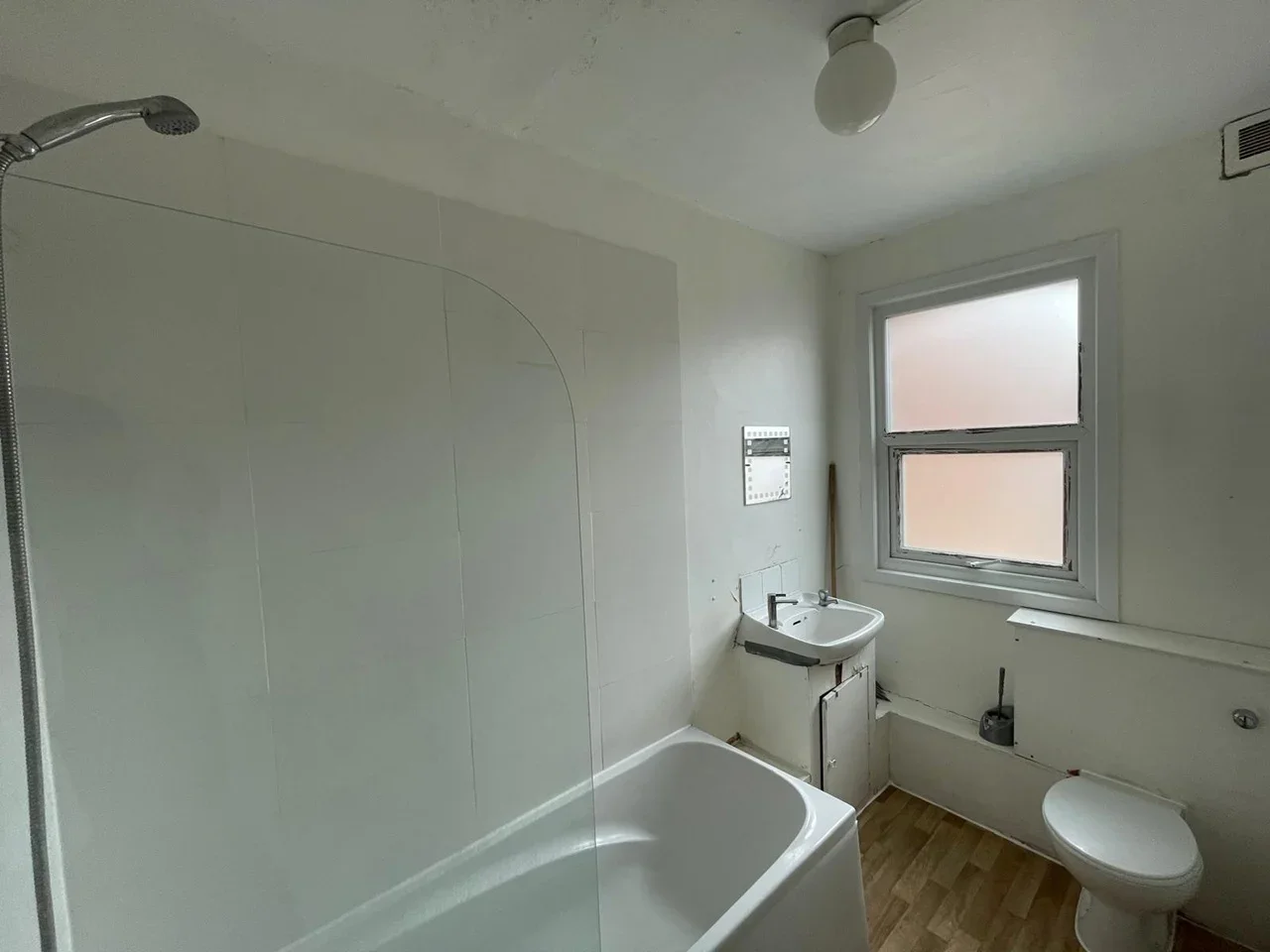 Flat The Broadway in Greater London