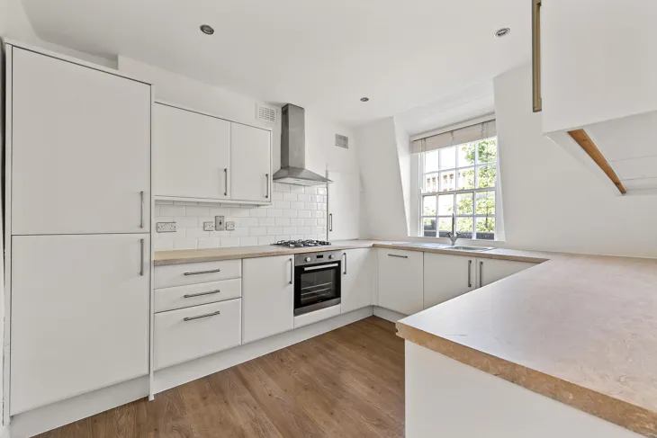 Flat Trinity Street in Greater London