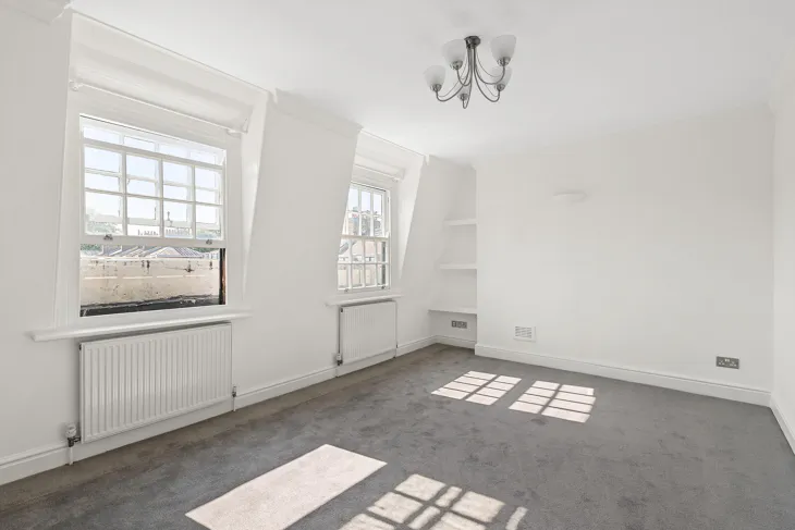 Flat Trinity Street in Greater London