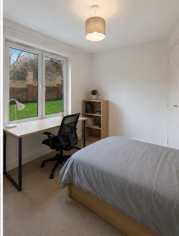 Flat Quarryknowe Street in Glasgow