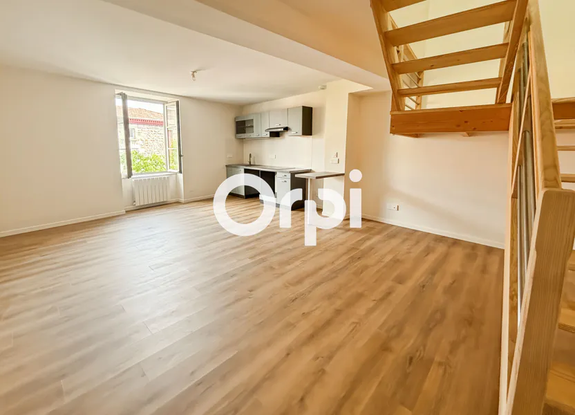 Flat Route de Coise in Saint-Symphorien-sur-Coise