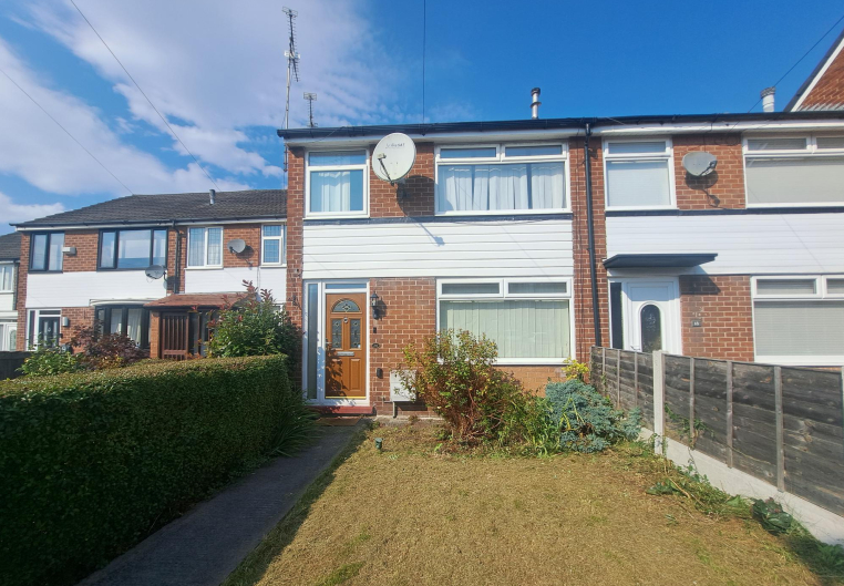 House Rosewood Avenue in Tameside