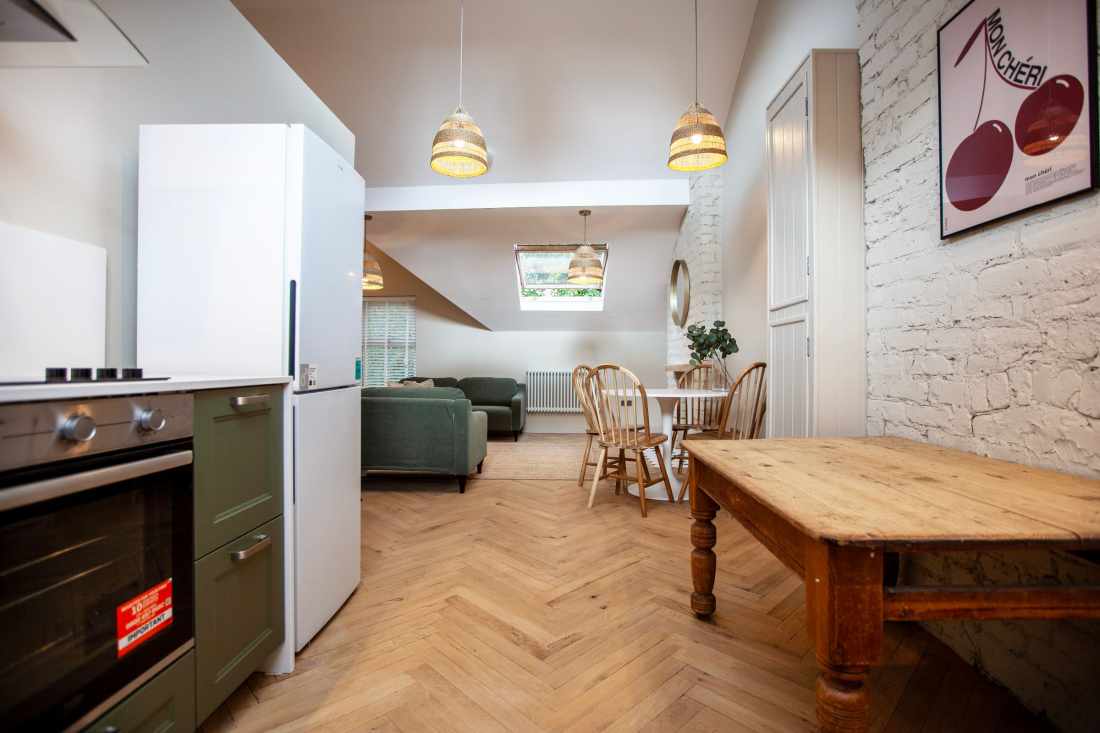 Flat Beaufort Avenue in Sale
