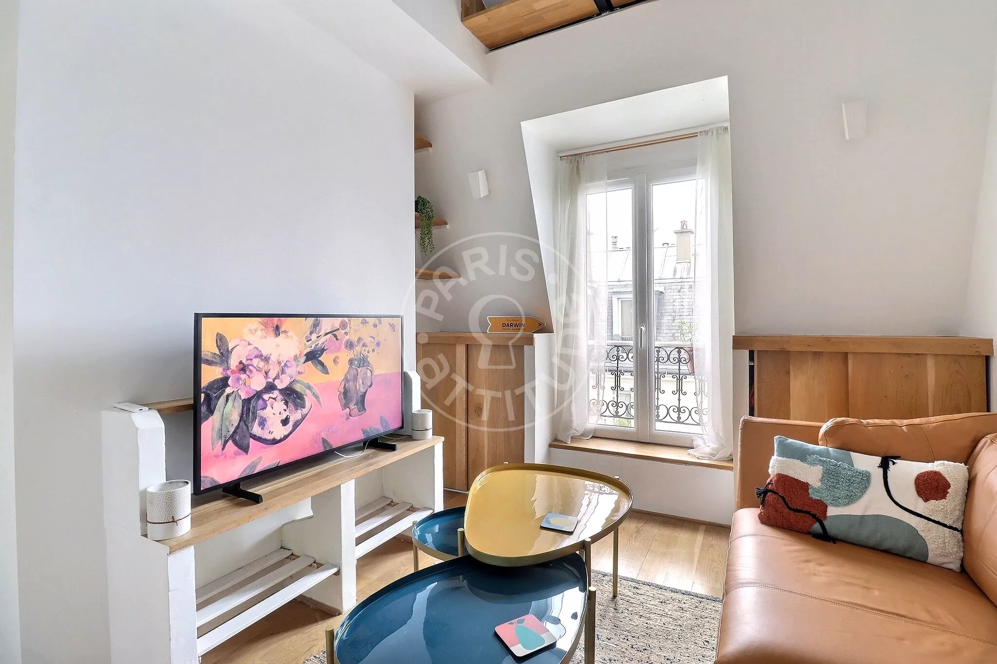 Flat Boulevard Marguerite de Rochechouart in Paris