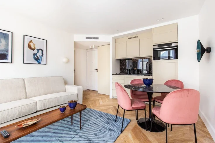 Appartement Place Gustave Toudouze à Paris