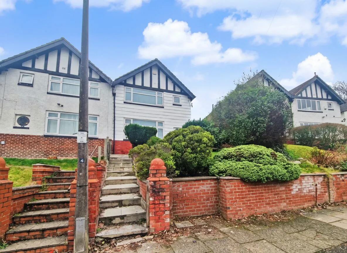 Flat Lichfield Drive in Prestwich