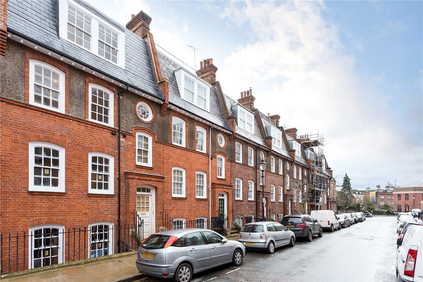 Flat Pleasant Place in Greater London