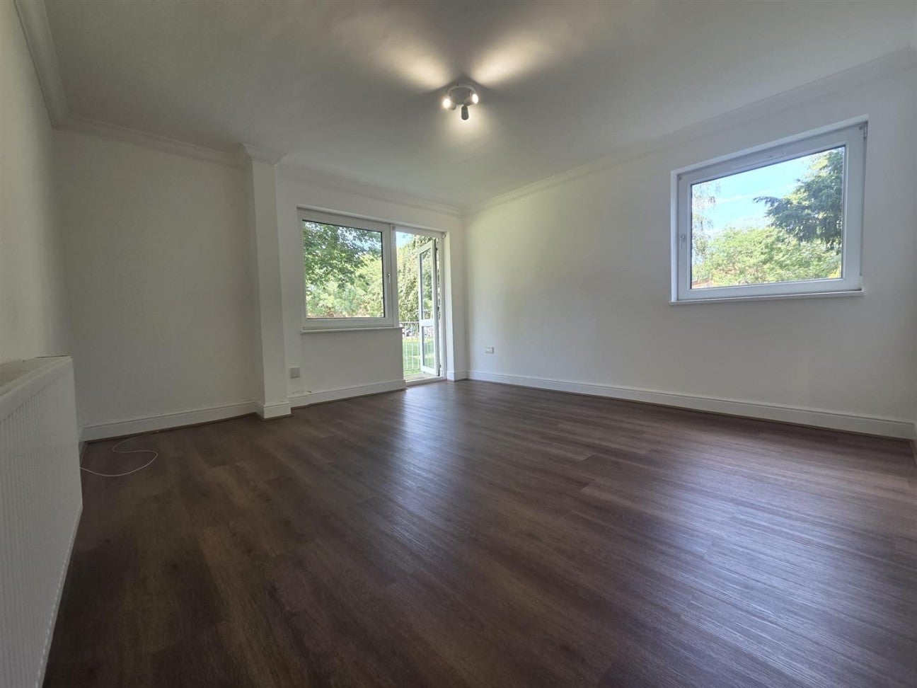 Flat Wanborough Drive in Greater London