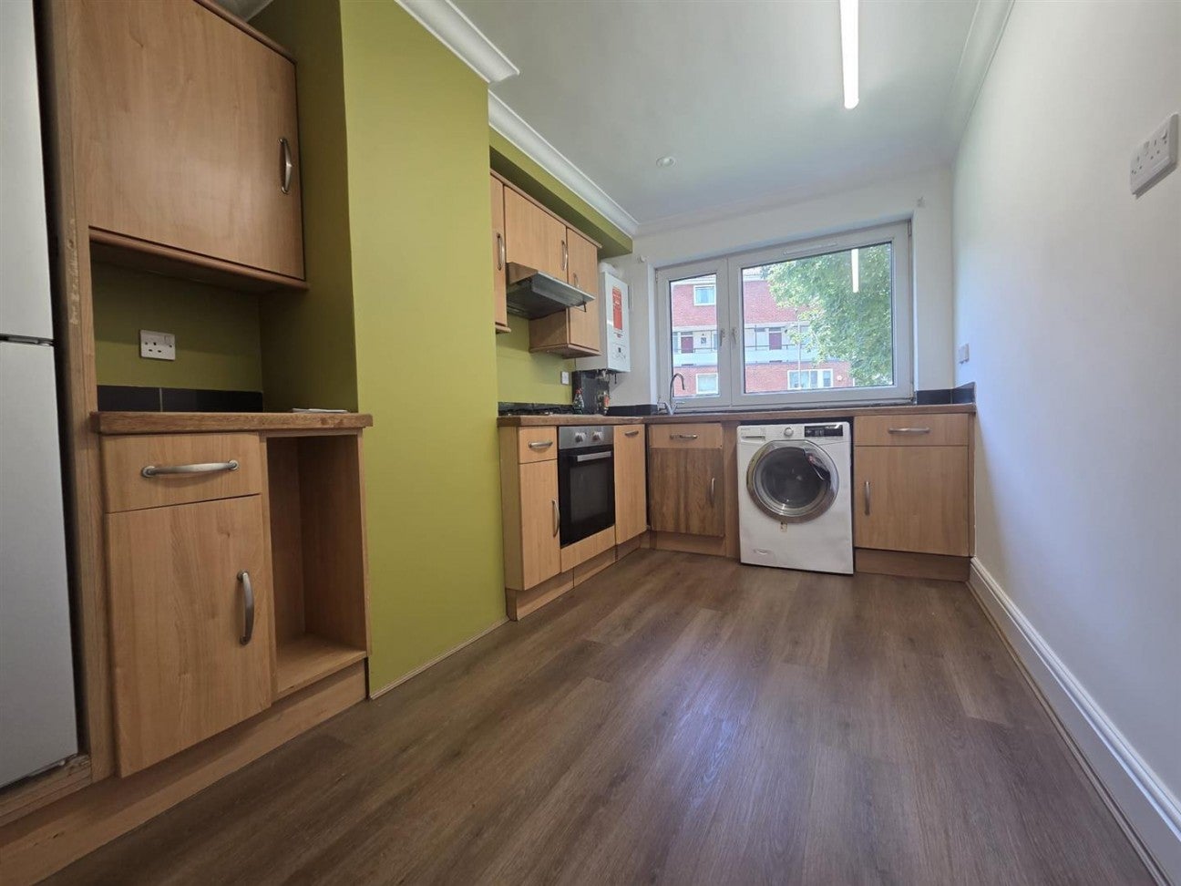 Flat Wanborough Drive in Greater London